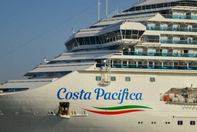 Navă - Costa Pacifica - Costa Cruises Barcelona, Spania