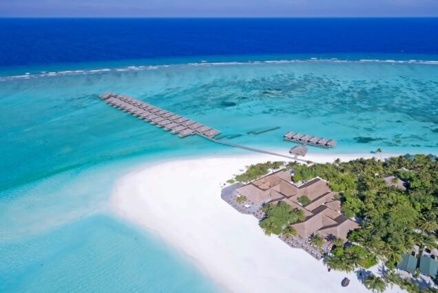 Meeru Island Resort & Spa 4* Maldive